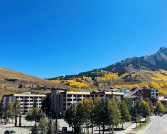 Mt Cb Mountain Side With King Bed, Hot Tub, Pool & Kitchen! - Crested Butte - Vista del exterior