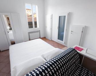 Studio San Vitale by Wonderful Italy - Bologna - Sovrum