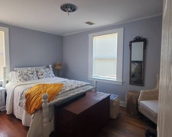 Cozy home in quiet neighborhood - Memphis - Habitació