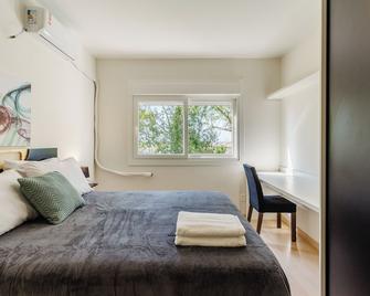 Cozy and Well-located Apartment in POA - Rfa303 - Porto Alegre - Habitación