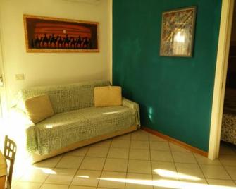 Il Castelluccio residence - Marina di Massa - Sala de estar