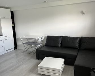Souterrain Wohnung in Vellmar bei Kassel - Vellmar - Living room