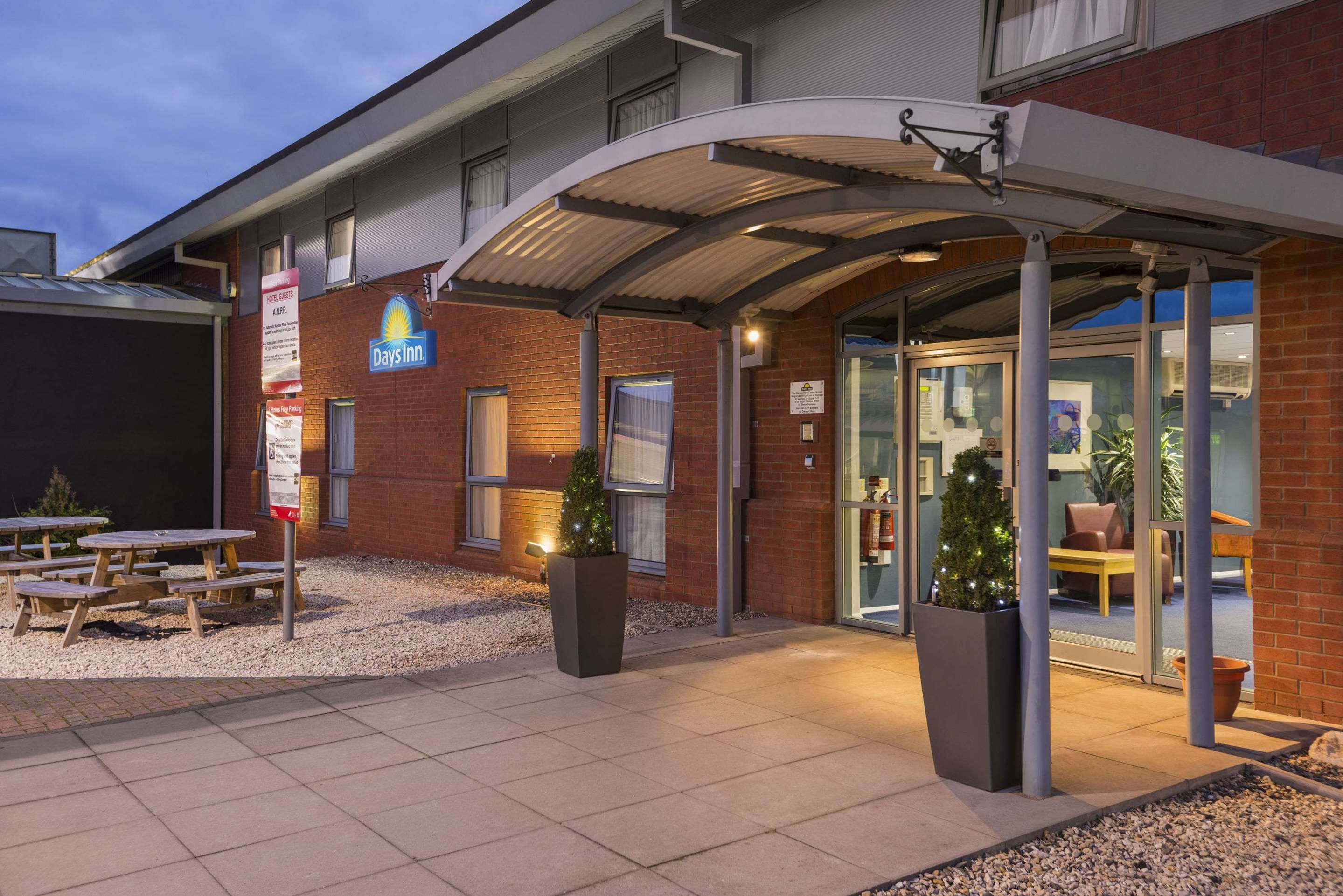 دايز إن باي ويندام تيلفورد إرون بريدج إم 54