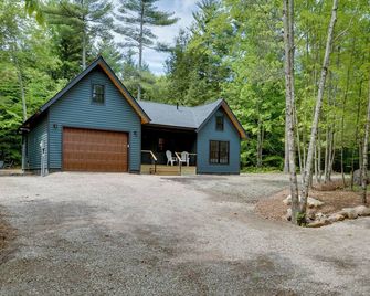 Secluded Wilmington Cabin: Fire Pit & Grill - Wilmington - Budynek