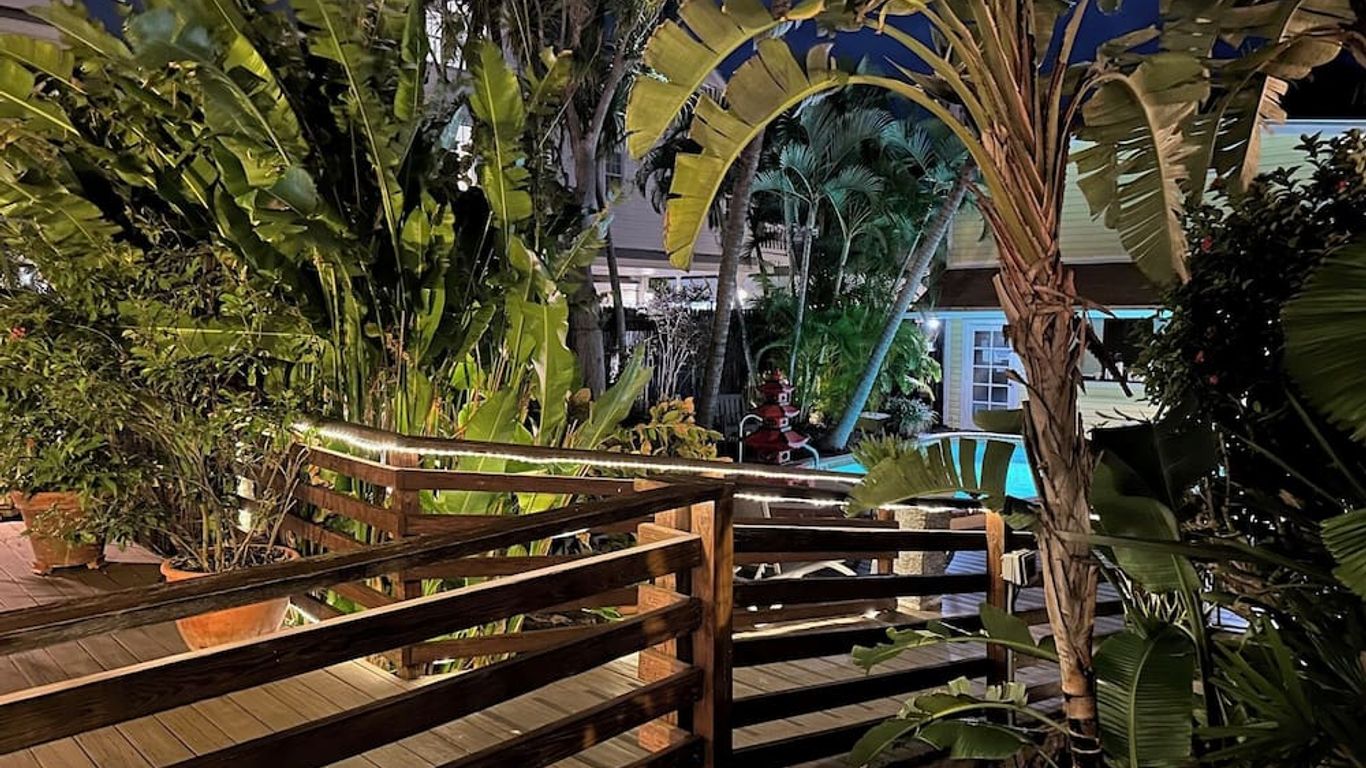 دوجلاس هاوس