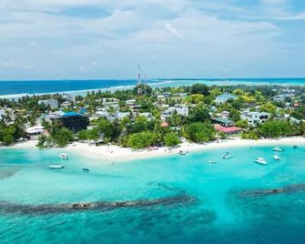 Orimas Retreat - Thulusdhoo - Strand