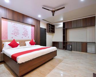 OYO 12421 Hotel Gt View - Jaipur - Bedroom