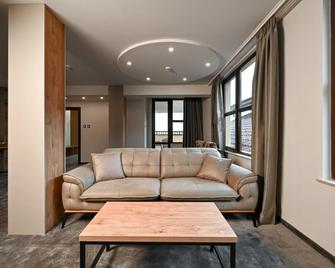 Grand Hotel Velingrad - Velingrad - Living room