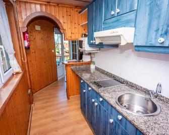 Apartamentos Cudillero - Cudillero - Küche