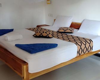 Surf & Sand Hotel Arugambay - Arugam - Habitación