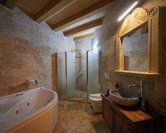 View Cave Hotel - Göreme - Bathroom