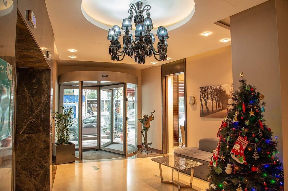 فندق لو ميراج شيشلي