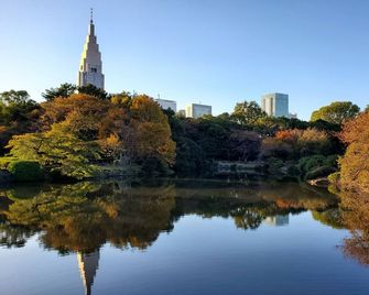 Apa Hotel Shinjuku Gyoemmae - טוקיו - נוף חיצוני