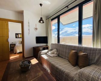 Snow Comfort Edificio Monte Gorbea - Monachil - Wohnzimmer