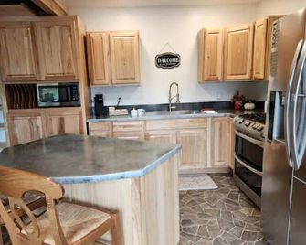 The Sunset Ranch - Klamath Falls - Kuchyň