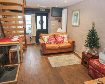 Stable Cottage - Pembroke - Wohnzimmer