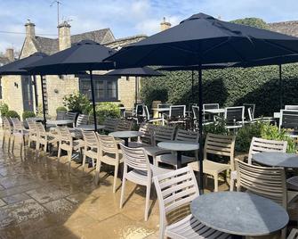 Priory Tearooms Burford with Rooms - Burford - Restaurante