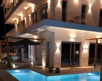 Agorastos Luxury Living - Platamon - Pool