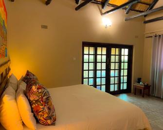 Mopani Lodge - Victoria Falls - Bedroom