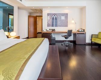 Best Western Premier BHR Treviso Hotel - Quinto di Treviso - Bedroom