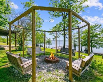 Fisherman's Dream H1 - Vicksburg - Terasa
