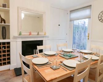 Newden Cottage - Whitstable - Dining room