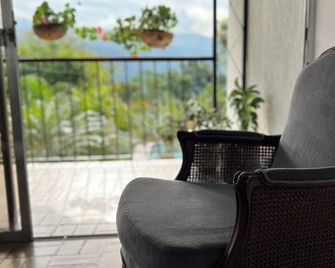 Spacious farm with breathtaking views nestled in the mountains of coffee country - Fredonia - Balcón