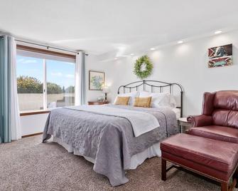 Relaxing Glamping Retreat/Stunning Country Views - Lynden - Bedroom