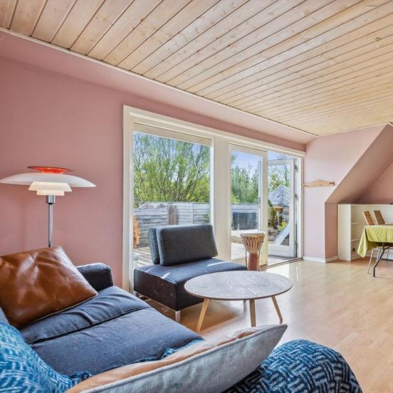 Entire Apartment with 2 Bedrooms and Private Patio – København