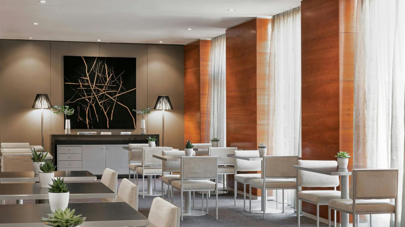 AC Hotel by Marriott Los Vascos