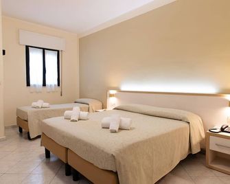Hotel Residence Nemo - ברינדיסי - חדר שינה