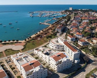 Apartment Garden Palace B228 - Umago - Vista esterna