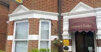 Landguard Lodge - Southampton - Building