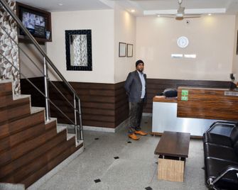 Hotel Glance Inn - New Delhi - Vastaanotto