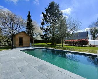 Norman house in peace - Bourg-Achard - Piscine