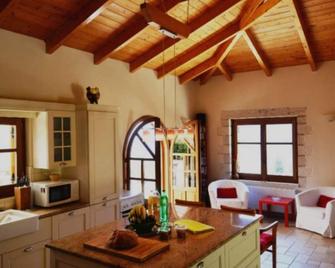 Breathtaking Sea & Valley Views - 6 Guests - Sivros - Essbereich