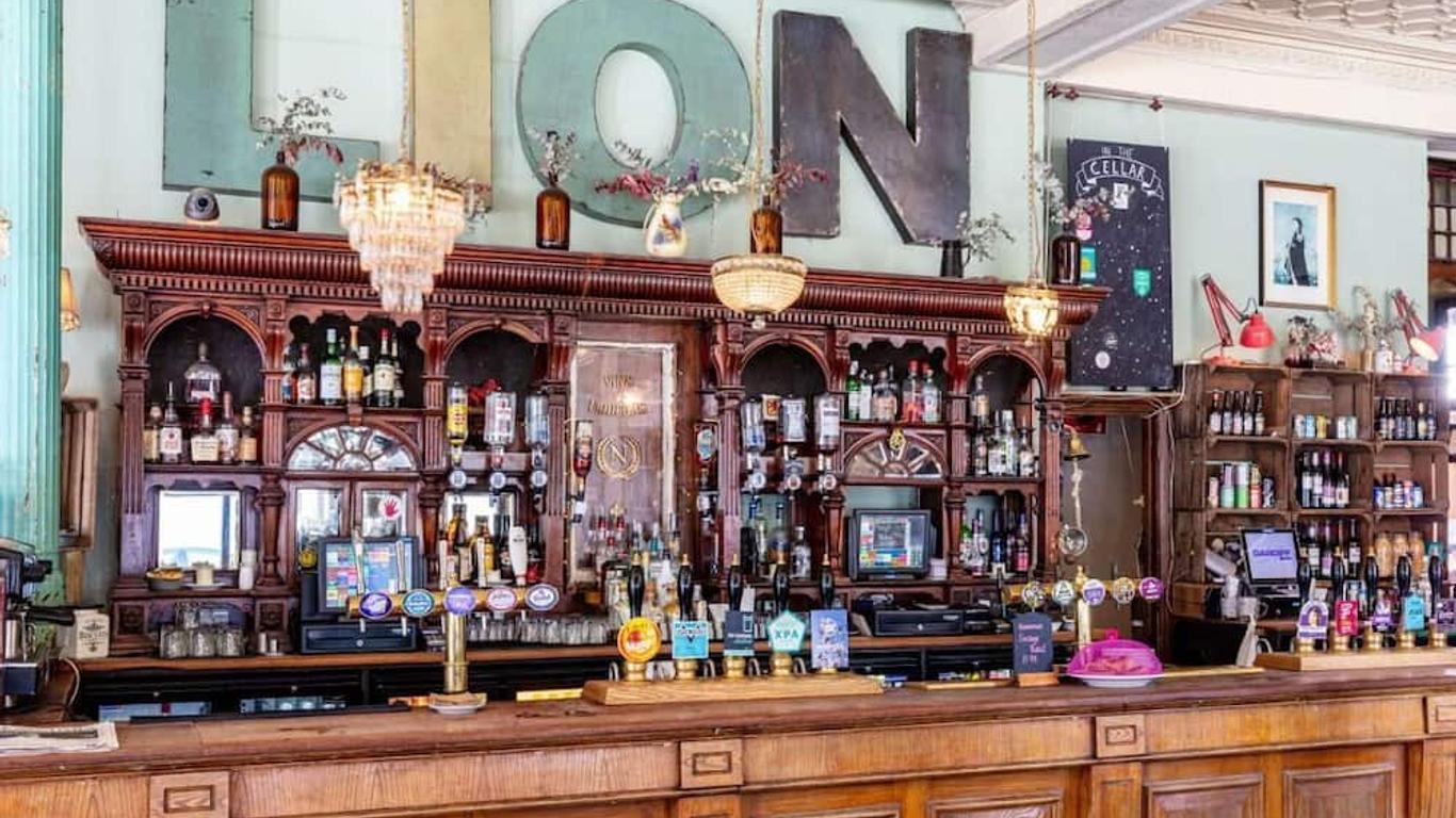 The Red Lion Hotel