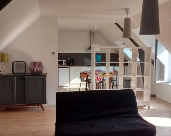 Apartment of 60 m2 - district Saint Enogat - Dinard - Dinard - Living room