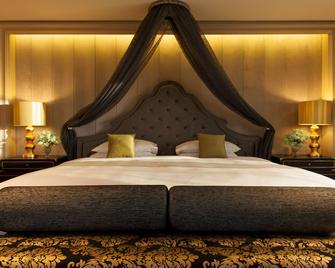 هيات ريجينسي لوديانا - لوديانا - غرفة نوم