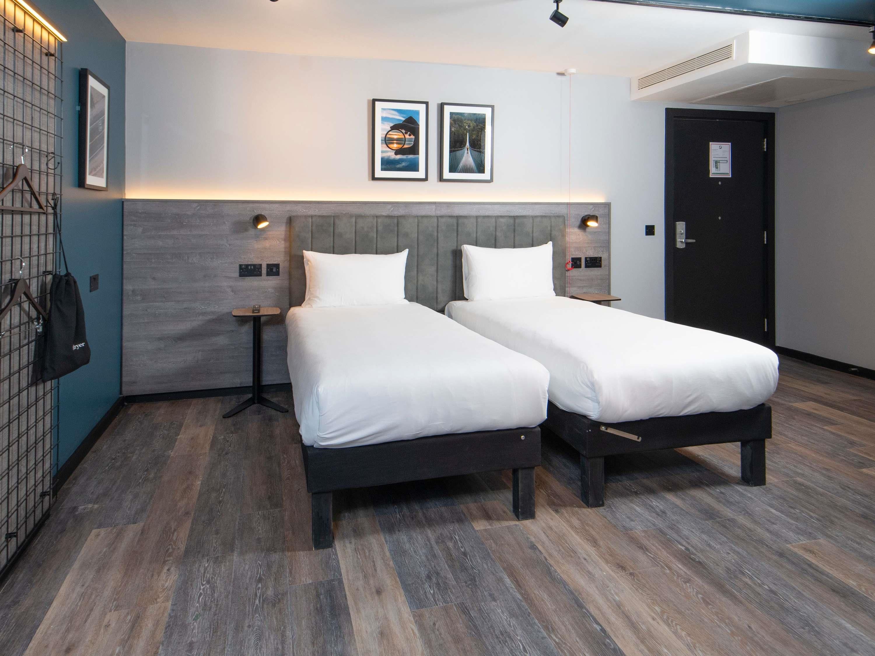 ibis Styles London Gatwick Airport - Crawley - Bedroom