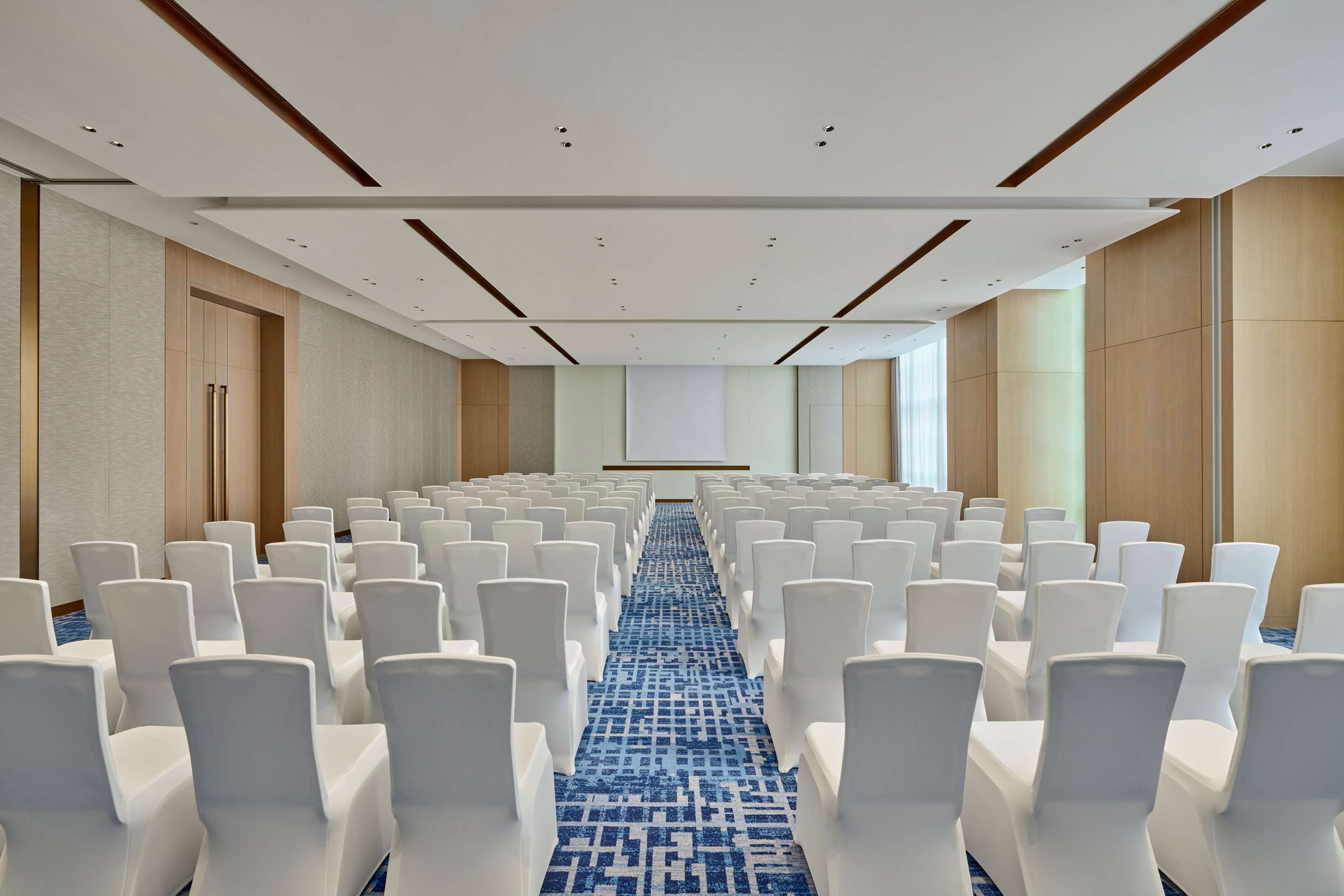 Hilton Garden Inn Shenzhen Guangming thumbnail 3