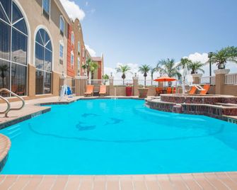Hawthorn Extended Stay by Wyndham Corpus Christi - קורפוס כריסטי - בריכה