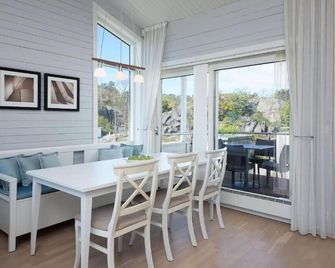 Havna Tjøme Apartments - Tjøme - Dining room