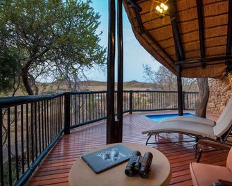 Tshukudu Bush Lodge - Pilanesberg - Balkon