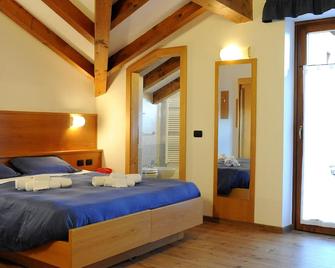 Albergo Alla Posta - Madonna di Campiglio - Bedroom