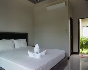 Phumipat Resort Thungsong - Thung Song - Habitación