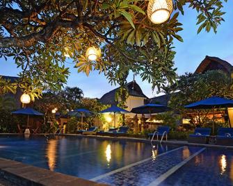 Puri Dewa Bharata Hotel & Villas - Kuta - Pool