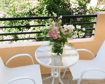 Argyro Apartments - Elounda - Balcony