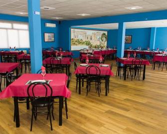 كامبينج دي أوليتي - أوليتي - مطعم