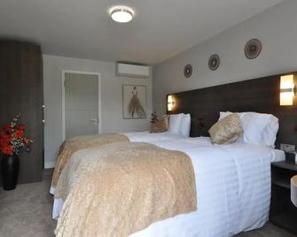 King Hotel Tenterden - High Halden - Спальня